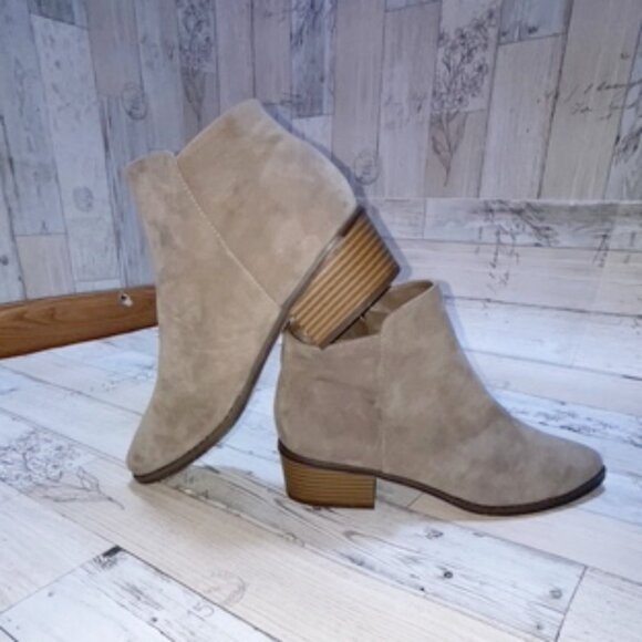 Guilty Soles Vegan Suede Zipper Booties - Picture 3 of 5